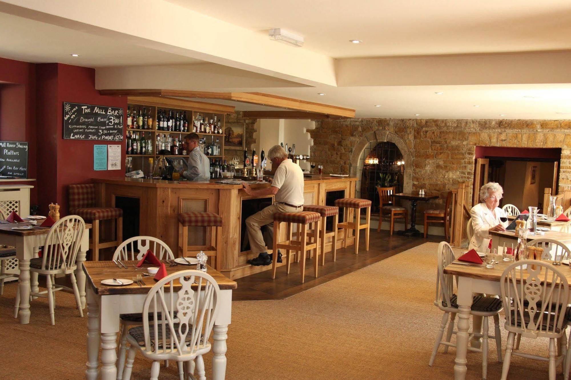 Mill House Accommodation Oxford Esterno foto